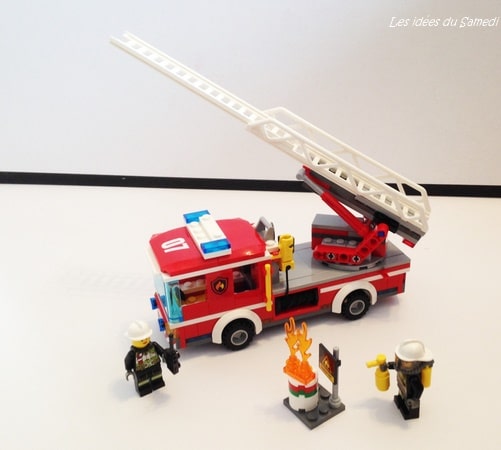 camion pompier lego