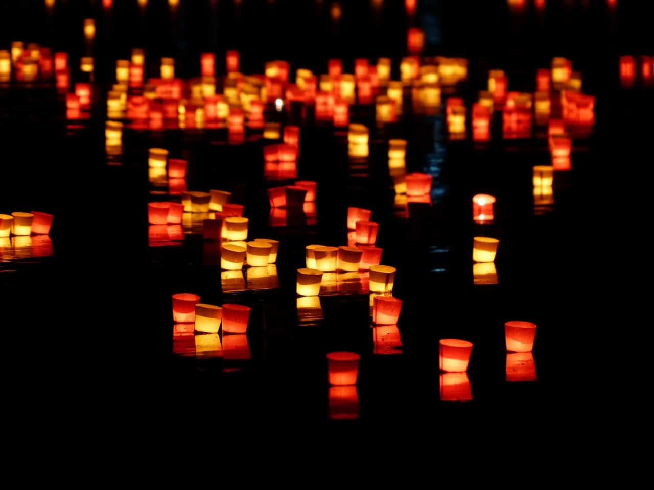 candles-168011_1280