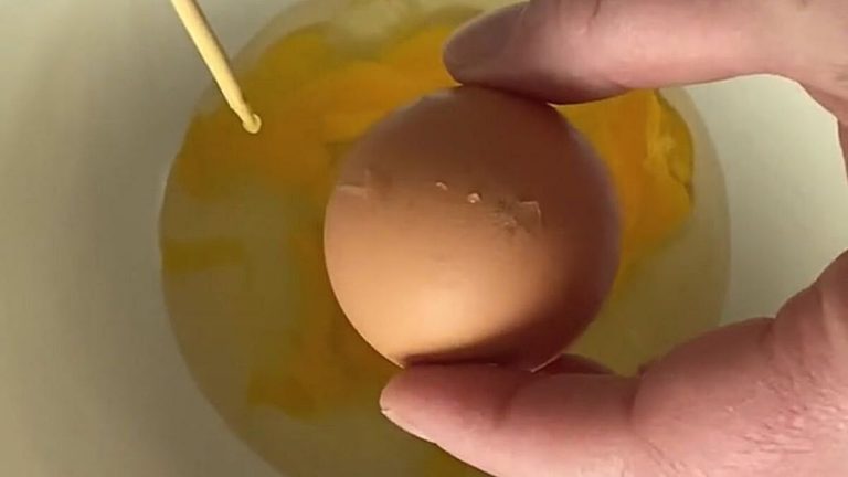 Comment vider un œuf pour faire une déco de Pâques ?
