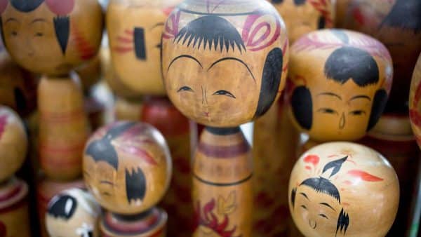 kokeshi japonaises anciennes