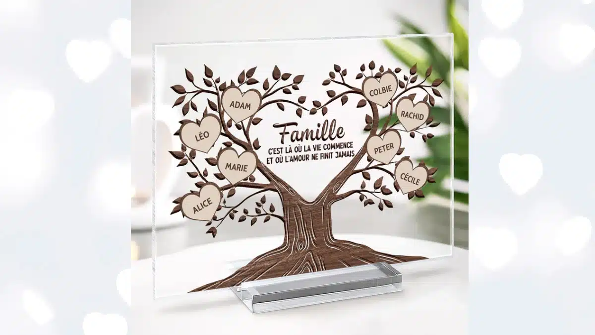 cadeau symbolisant l'amour familial avec un arbre